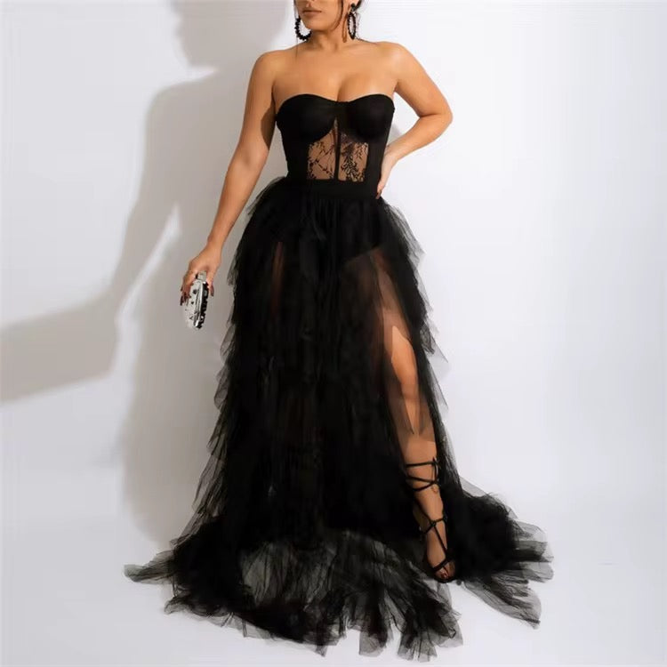 Luxe Layers Corset Gown – Black & Red Tulle Evening Dress with High Slit