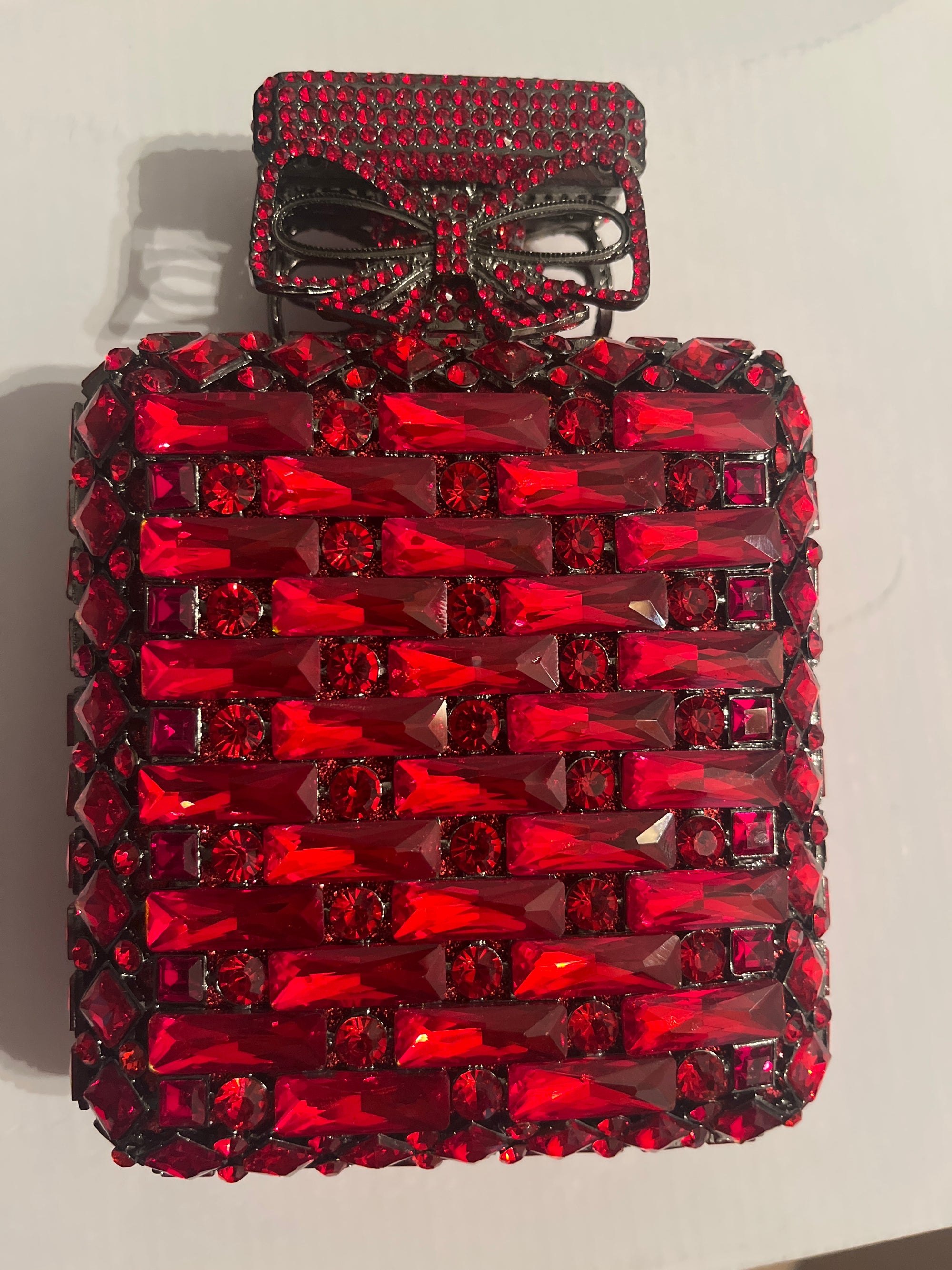 Emerald Elegance Perfume Bottle Clutch – Crystal Luxe Evening Bag | Ravishing Beauties
