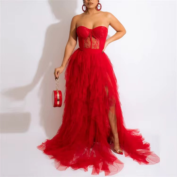 Luxe Layers Corset Gown – Black & Red Tulle Evening Dress with High Slit