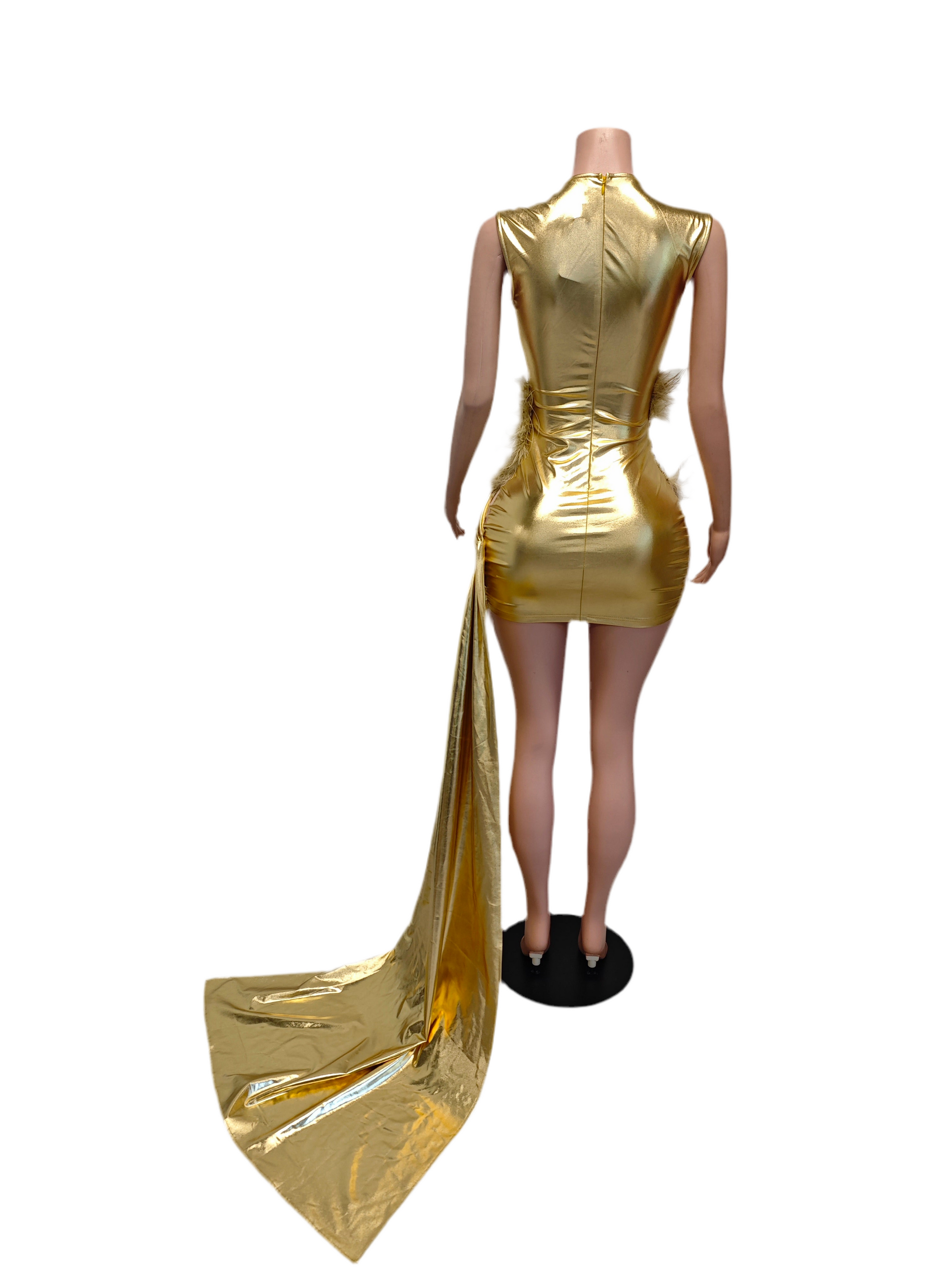 Golden Radiance High-Slit Gown – Luxury Sequin Party Dress