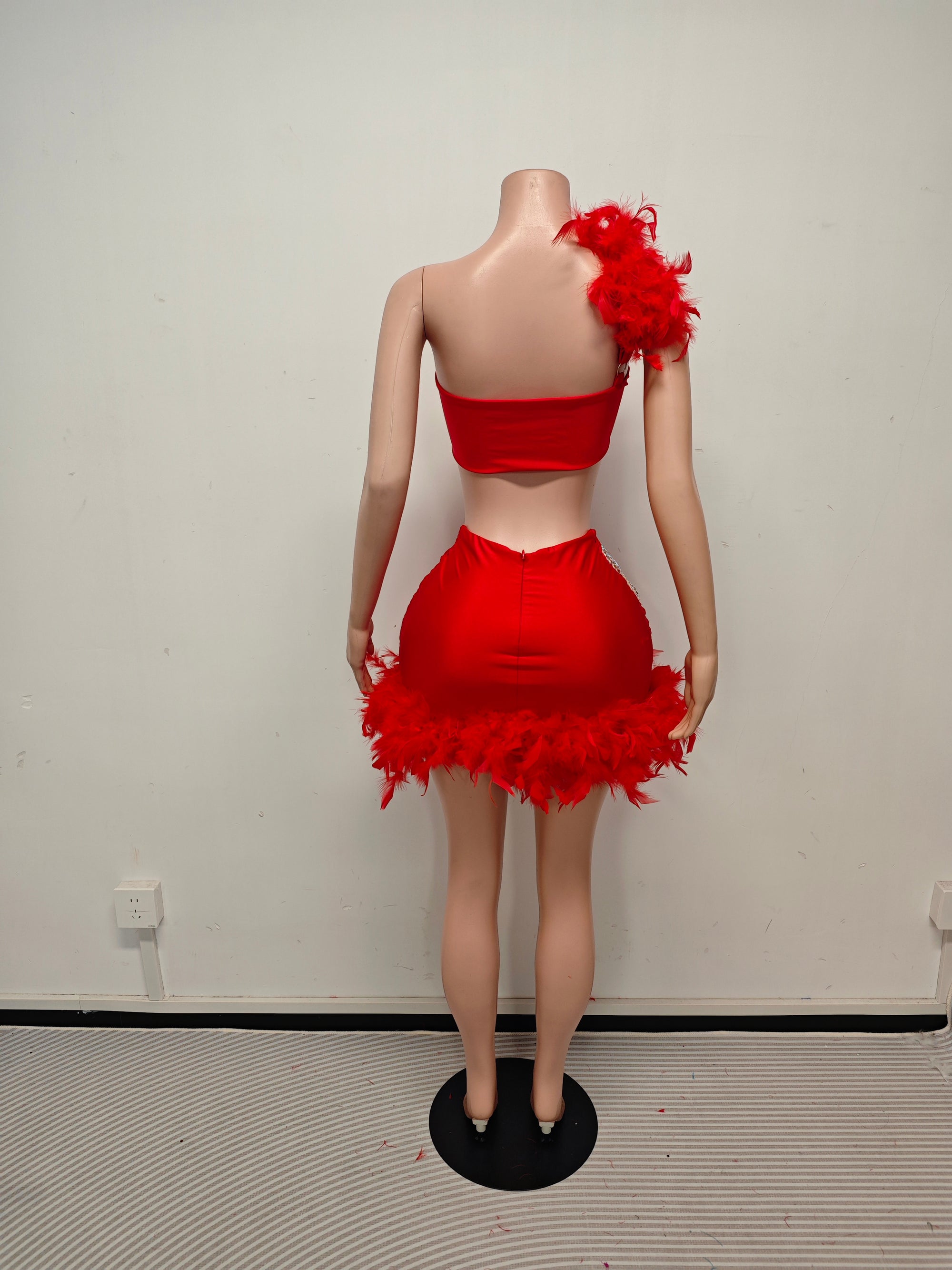 Red Feather Two-Piece Set – Rhinestone Crop Top & Mini Skirt Party Outfit