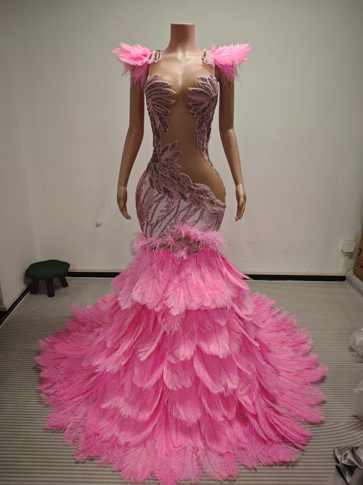 Luxury Pink Feather Mermaid Gown – Crystal Mesh Evening Dress